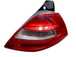Stop Lampa Tripla Dreapta de pe Aripa Caroserie Renault Megane 2 Hatchback 2002 - 2008 Cod 8200413216 [LR0798]