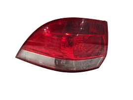 Stop Lampa Tripla Stanga Volkswagen Golf 5 Break 2003 - 2010 (Plastic Față Fisurat) Cod 1K9945095D 1K9945111A [[LR0658]