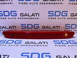 Tripla Stop Lampa Aditional Auxiliar Hayon Portbagaj VW Golf PLUS 2008 - 2013 Cod 5K0945087B [AV1014]