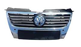 Grila Centrala cu Emblema Sigla de pe Bara Spoiler Fata cu Locas Senzori Parcare Volkswagen Passat B6 2005 - 2010 Cod 3C0853651AD 3C0853651AF [M7991]