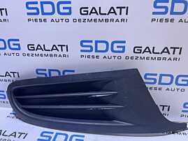 Grila Rama Ornament Capac Dreapta Spoiler Bara Fata Volkswagen Golf 6 2008 - 2014 Cod 5K0853666A [L7839]