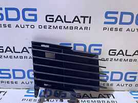 Grila Ornament Proiector Ceata Dreapta Spoiler Bara Fata Opel Vectra C Non Facelift 2002 - 2005 Cod 09186128 0551004542 [V0234]