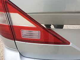 Stop Lampa Tripla Stanga de pe Hayon Haion Portbagaj SsangYong Rodius 2004 - 2012