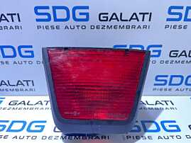 Stop Lampa Tripla Aditionala Centrala de pe Luneta Portbagaj Dacia Logan 1 2004 - 2012 Cod 8200211037