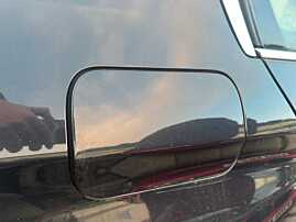 Usa Usita Capac Clapeta cu Buston Rezervor BMW Seria 3 F30 2010 - 2018 Culoare 475 Black Sapphire Metallic [K0325]